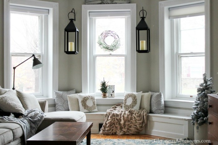 How to decorate a window seat for christmas